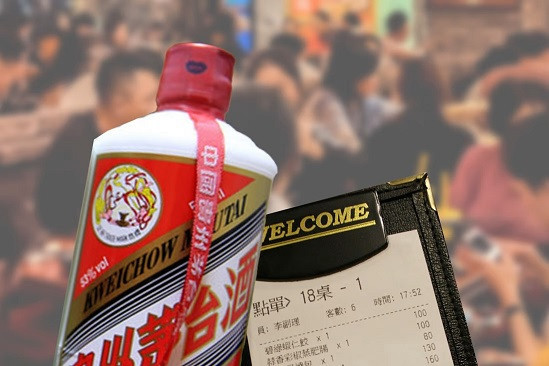 Canh sat bi “so gay” vi quyt tien bua an gan 20 trieu dong