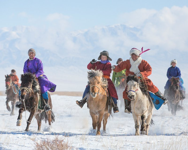 9. Ulaanbaatar, Mông Cổ: Hàng triệu người Mông Cổ vẫn bình yên sinh sống trong cái lạnh khắc nghiệt của vùng hoang mạc ở Ulaanbaatar. Nhiệt độ vào mùa đông có thể xuống -26 độ C.