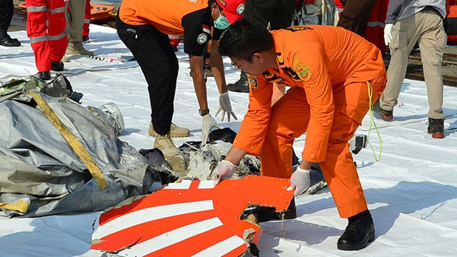 Nhung tai nan may bay Boeing 737 tham khoc, co mau bi cam bay-Hinh-3