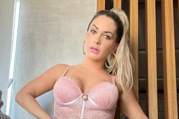 My: Nguoi mau “bi duoi khoi sieu thi vi mac qua nong bong”