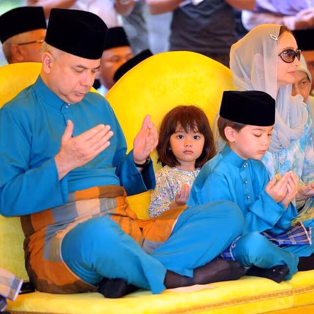 Nhan sắc của Raja Nazira Safya luôn khiến mọi người phải xuýt xoa và dự đoán trong tương lai, tiểu công chúa sẽ là mỹ nhân nổi tiếng của đất nước này.