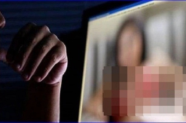 Co gai danh chet chong chua cuoi vi dang anh “nong” len mang