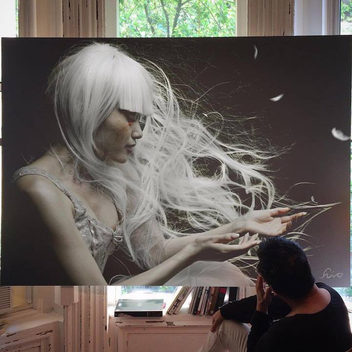 Hirothropologie thường giới thiệu các bức vẽ chân thực đến các bức tranh giống như ảnh chụp và thậm chí là các tác phẩm điêu khắc siêu thực. 