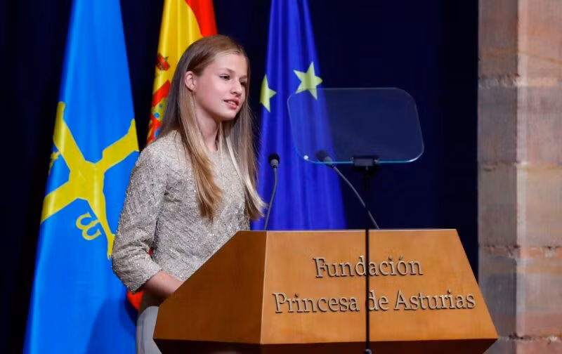 Ngày 31/10/2005, người dân Tây Ban Nha vui mừng chào đón sự ra đời của công chúa Leonor, con gái lớn của vua Felipe VI và hoàng hậu Letizia.