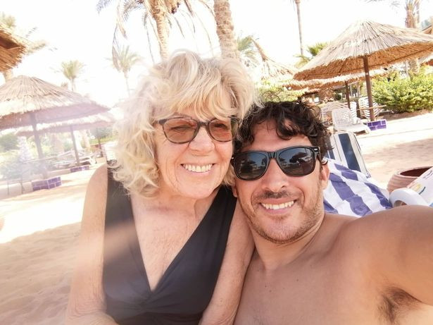 Chuyen tinh “dua lech” cua cu ba 82 tuoi va trai tre gay xon xao-Hinh-3