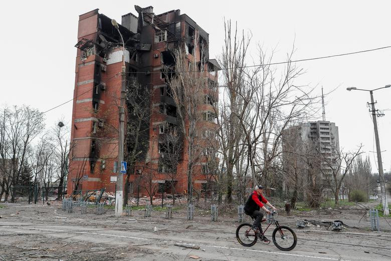 Cận cảnh cuộc sống của người dân Ukraine giữa thời bom đạn - Hình 9 Can canh cuoc song cua nguoi dan Ukraine giua thoi bom dan-Hinh-9