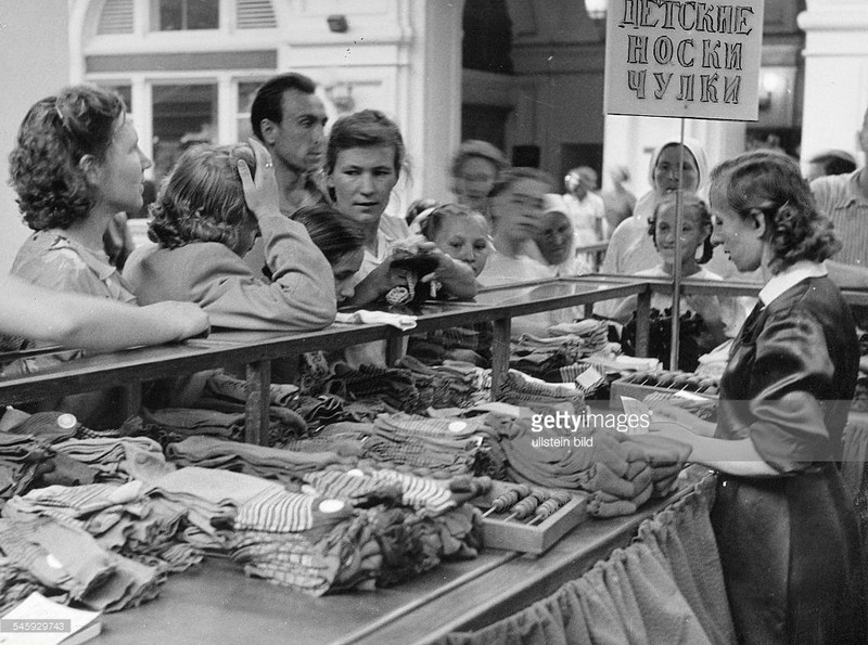 Chum anh: Co gi ben trong cua hang thuc pham Lien Xo?-Hinh-5