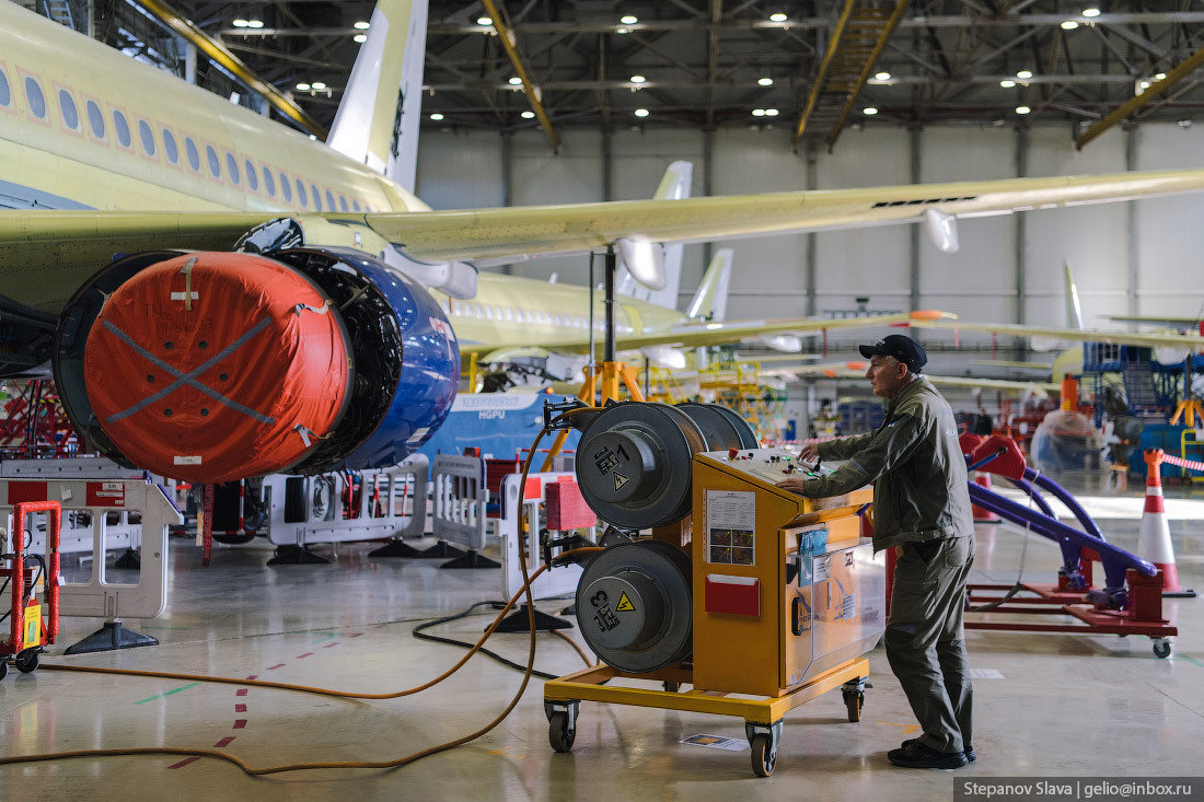 “Dot nhap” nha may lap rap may bay Superjet 100 cua Nga-Hinh-8