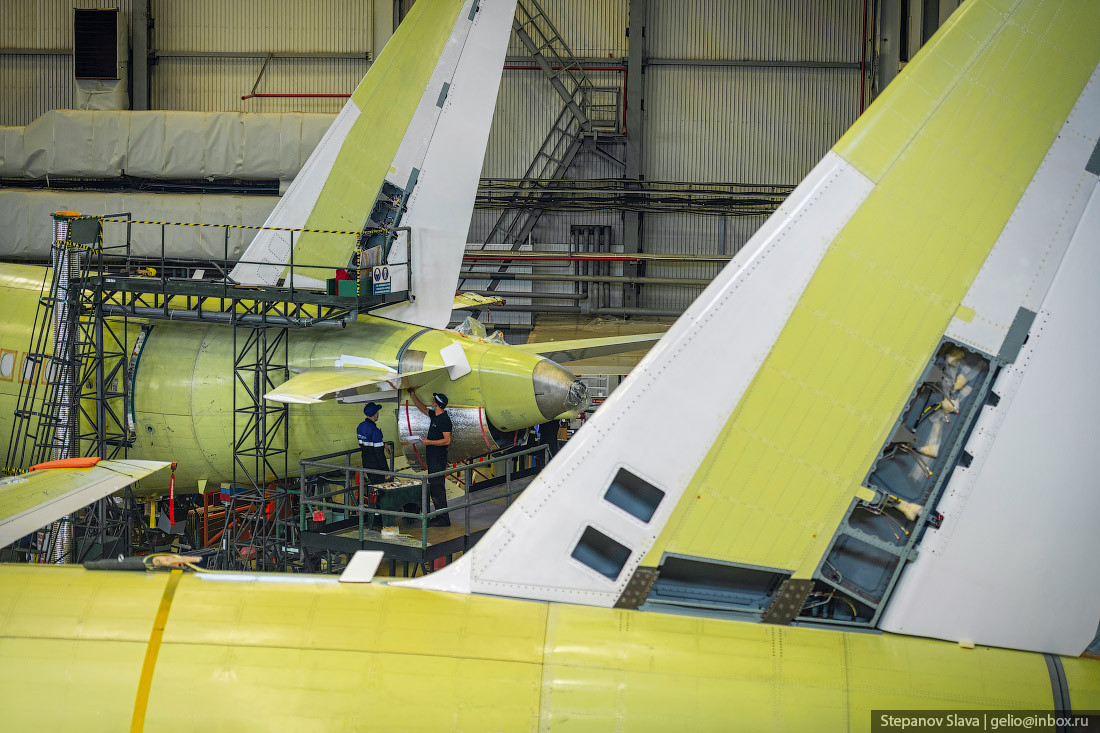 “Dot nhap” nha may lap rap may bay Superjet 100 cua Nga-Hinh-9