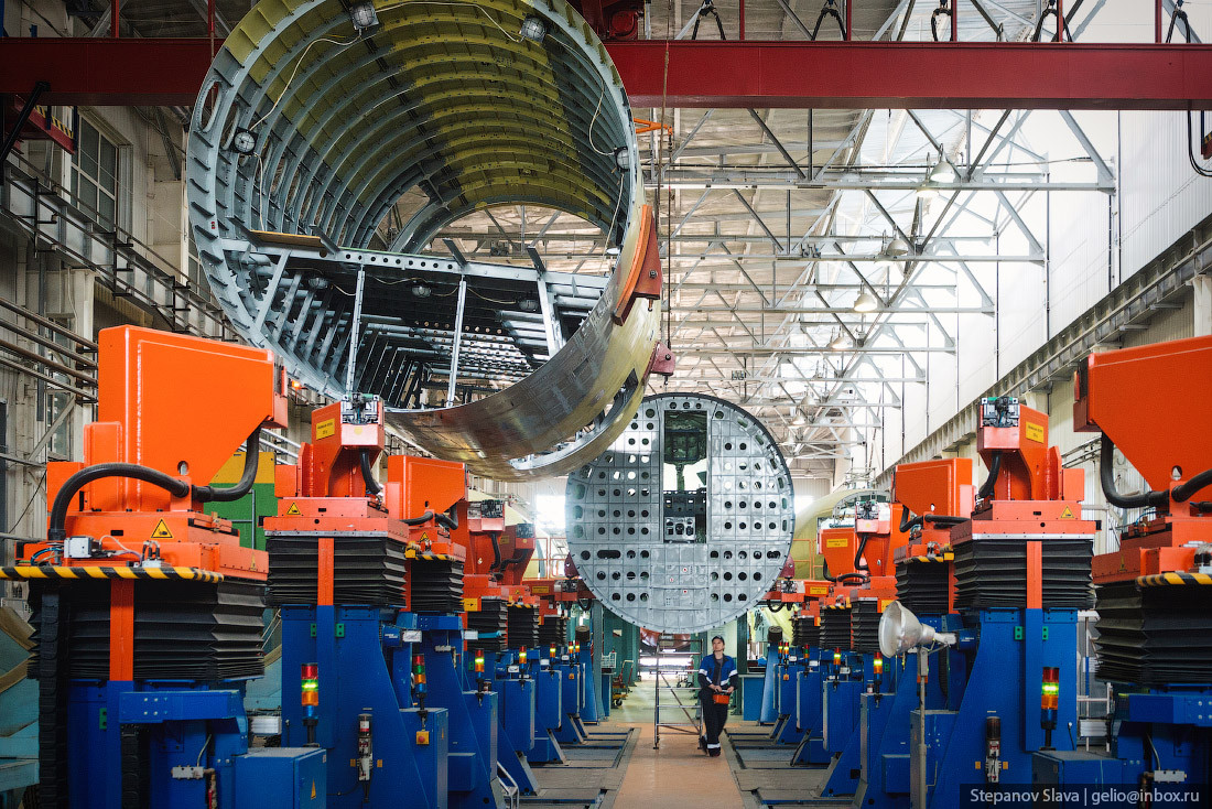 “Dot nhap” nha may lap rap may bay Superjet 100 cua Nga-Hinh-4