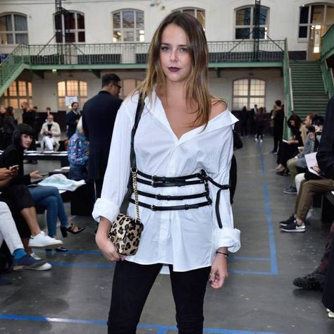 Có niềm đam mê cháy bỏng với thời trang, Công chúa Pauline có 3 năm theo học chuyên ngành thiết kế thời trang tại trường Instituto Marangoni - ngôi trường nổi tiếng ở Paris.