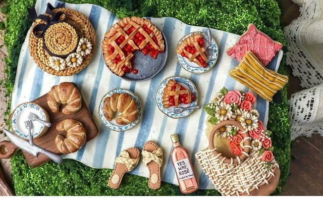 Với niềm đam mê tạo ra những chiếc bánh nướng, Jessica Leigh Clark-Bojin đã quyết định "thay áo mới" cho những chiếc bánh truyền thống của mình trở nên "độc nhất vô nhị" như một loại hình nghệ thuật cao cấp.