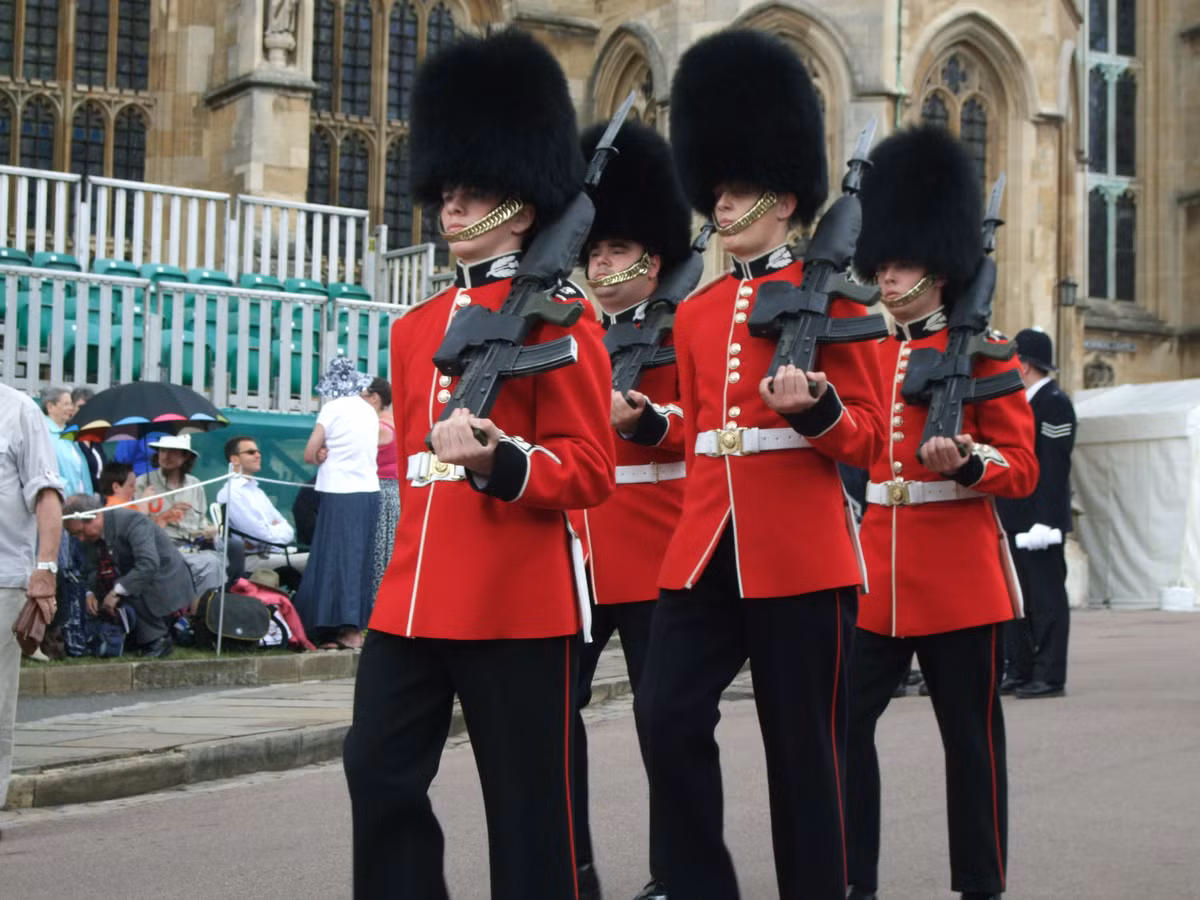 Nhung bi mat chua biet ve doi can ve cua Nu hoang Anh-Hinh-10