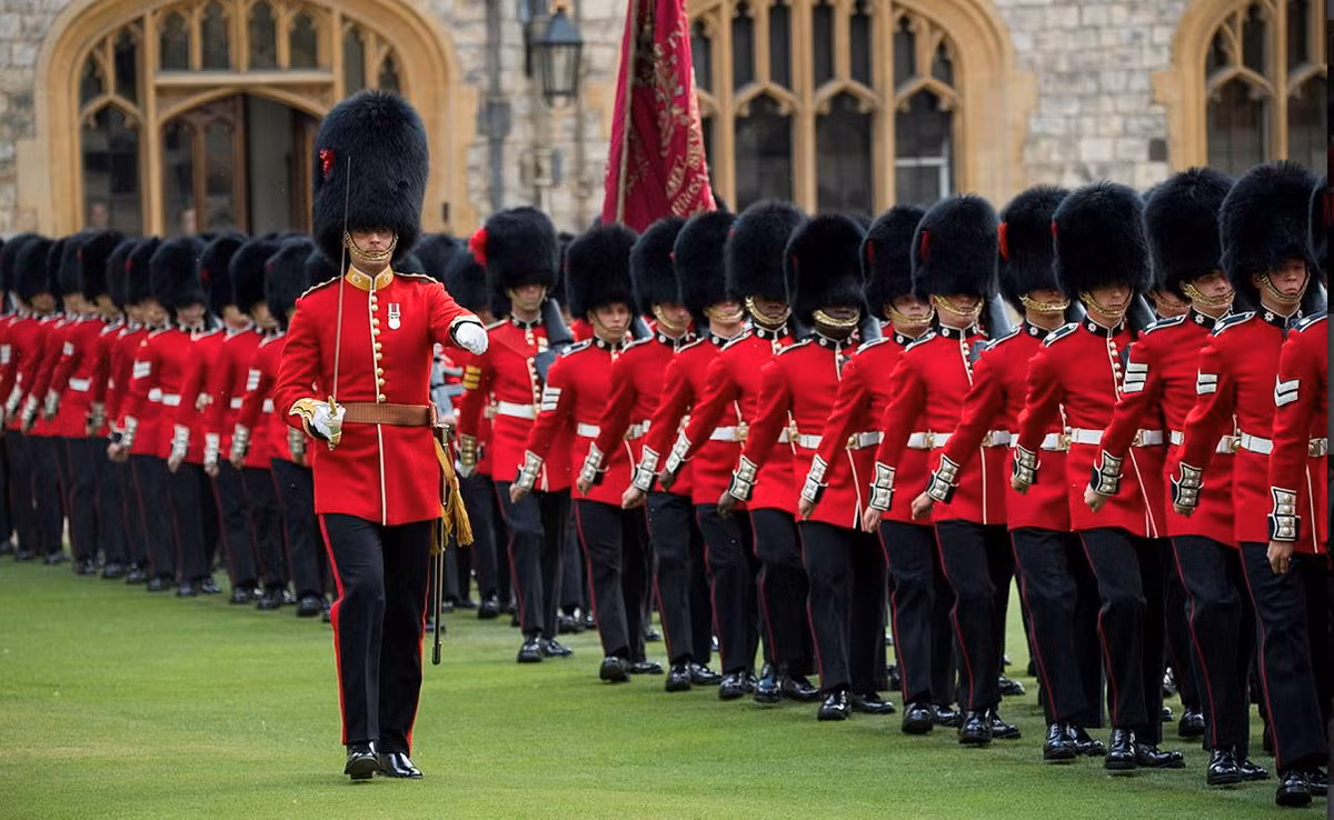Nhung bi mat chua biet ve doi can ve cua Nu hoang Anh-Hinh-11