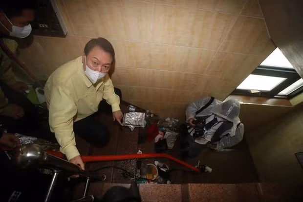 Hoan canh cua gia dinh 3 nguoi thiet mang vi nuoc lu giua Seoul