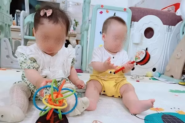 Ky la ngoi lang Trung Quoc co toi 33 cap song sinh