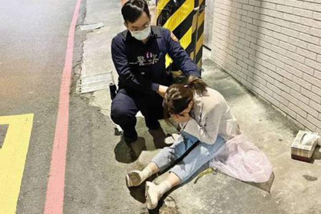 Bi ban trai “da” gan Valentine, co gai khien canh sat phai toi giup