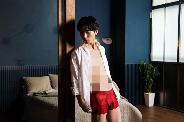 Cong ty Nhat gay choang vi ra mat do lot ren cho nam gioi