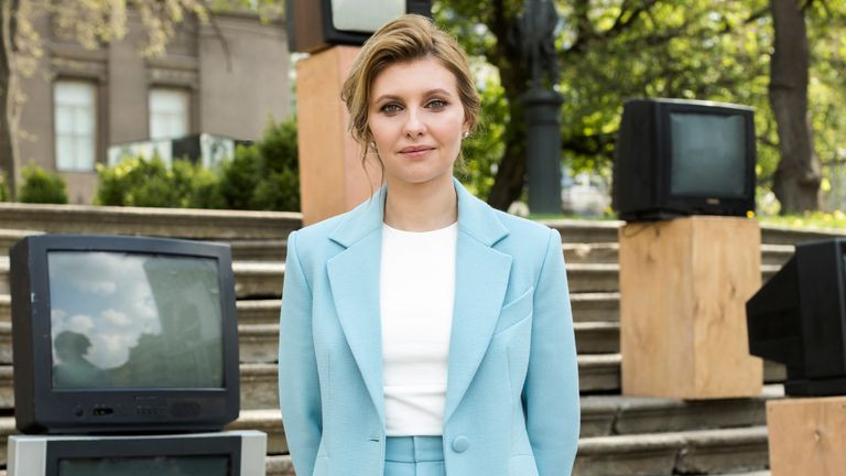 Chân dung người vợ sành điệu, tài giỏi của Tổng thống Ukraine - Hình 4 Chan dung nguoi vo sanh dieu, tai gioi cua Tong thong Ukraine-Hinh-4