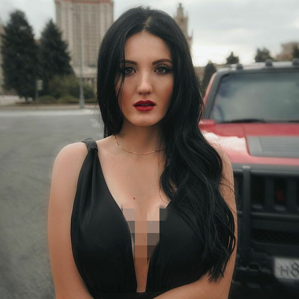 Cô gái xinh đẹp “nổi như cồn” vì sửa ô-tô nhanh nhất nước Nga - Hình 8 Co gai xinh dep “noi nhu con” vi sua o-to nhanh nhat nuoc Nga-Hinh-8