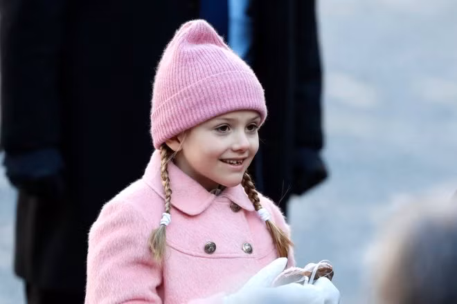 Bat ngo voi nhan sac cuc xinh cua tieu cong chua Thuy Dien-Hinh-8