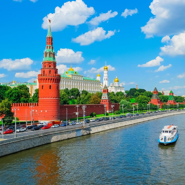 Dòng sông Volga còn là nguồn cảm hứng cho nhiều bài hát và bức tranh sống động của các nghệ sĩ Nga.