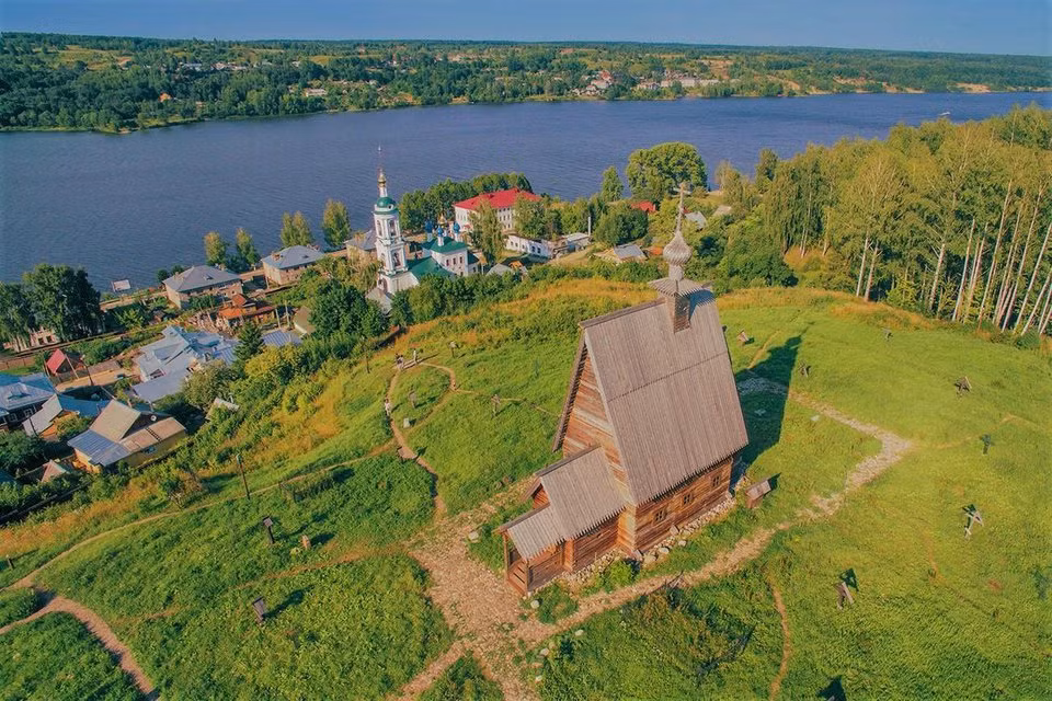  Nước Nga sở hữu nhiều khung cảnh thiên nhiên ngoạn mục, mang đậm sắc màu thơ mộng của châu Âu nhưng vẫn có những điểm nhấn riêng.