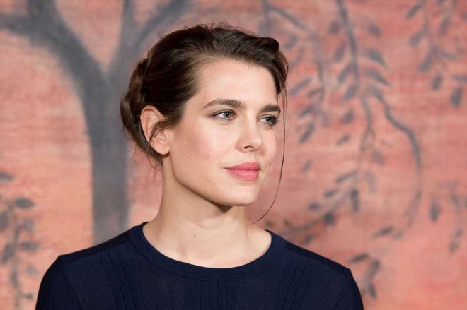Xinh đẹp, thông minh và thành đạt, Charlotte Casiraghi được rất nhiều đàn ông theo đuổi và tán tỉnh.