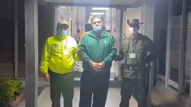 Ban gai dang anh len Facebook, trum ma tuy khet tieng bi “tom”