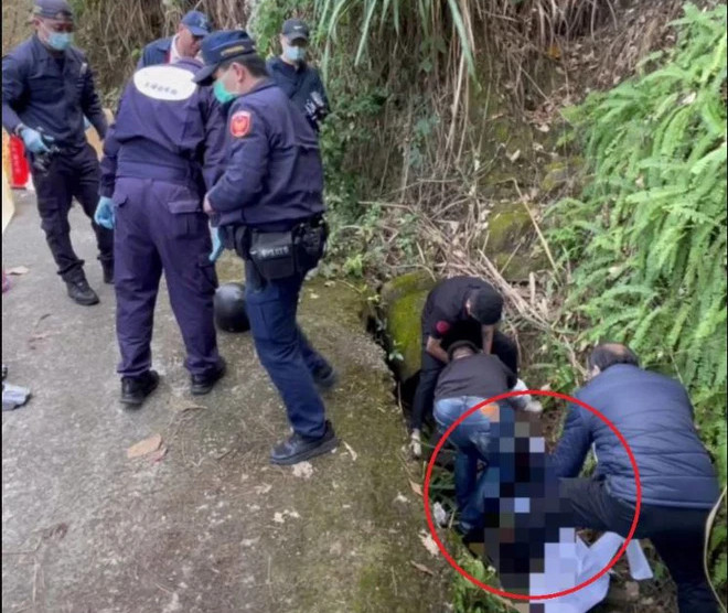 Kinh hai: Yeu mu quang, co gai bao che ban trai sat hai bo de