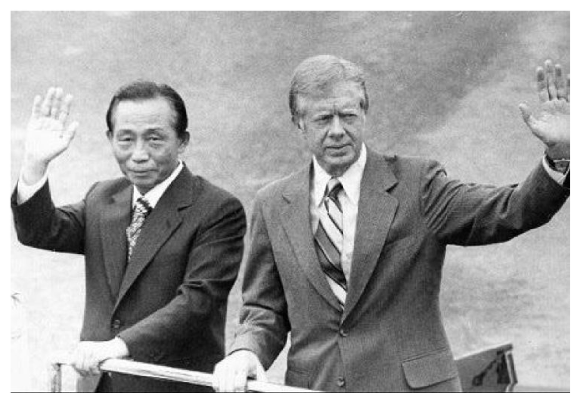 Nhung vu am sat chinh tri gia lam rung chuyen ca the gioi-Hinh-2