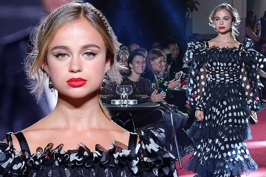 Vì vậy, khi có mặt trên tạp chí Tatler vào tháng 3/2016, công chúa 27 tuổi khiến nhiều người bất ngờ trước nhan sắc xinh đẹp, dịu dàng.