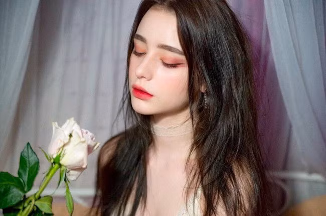 Ngan ngo truoc ve dep tua nang tho cua phu nu Ukraine