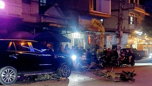 Quảng Bình: Ô tô va chạm xe máy điện, người phụ nữ tử vong Quang Binh: O to va cham xe may dien, nguoi phu nu tu vong