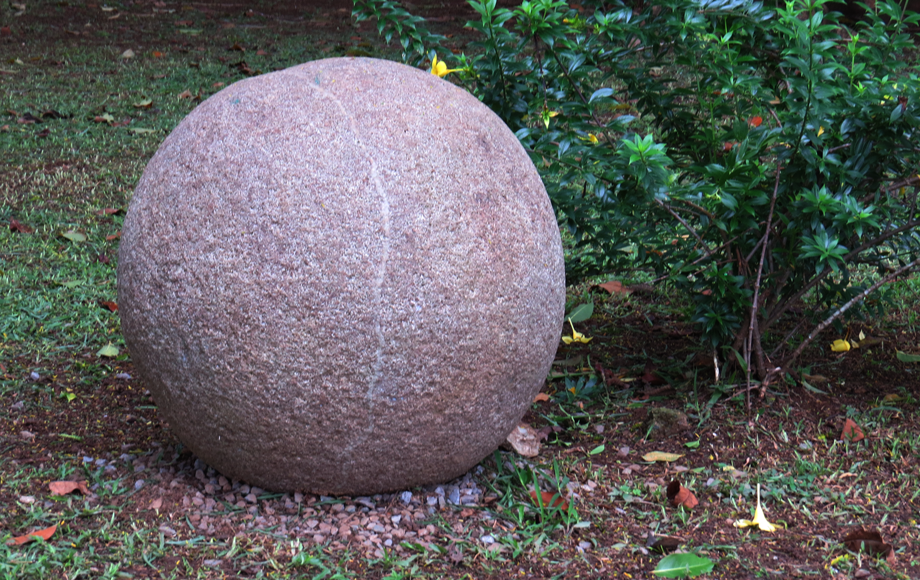 Từ đây, các chuyên gia tò mò không biết con người hơn 3.000 năm trước tạo ra những quả cầu đá như thế nào và sử dụng công cụ gì để khiến chúng tròn và nhẵn bóng một cách đáng kinh ngạc.