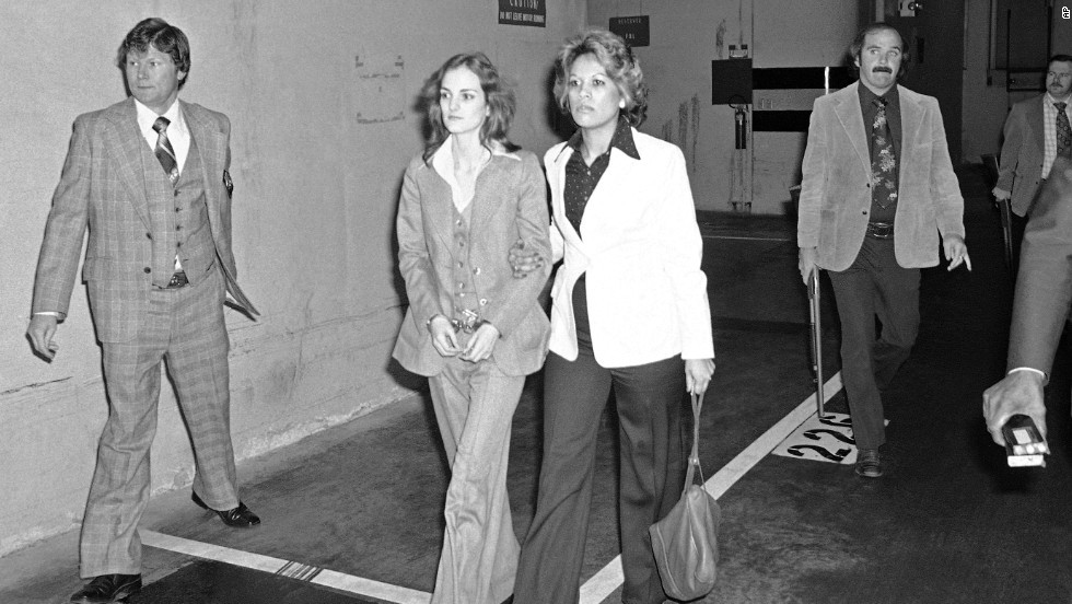 Ngày 18/9/1975, cảnh sát bắt giữ Patty cùng nhiều thành viên khác của nhóm tội phạm. Sau đó, Patty bị đưa ra xét xử và nhận bản án 35 năm tù. Đến tháng 1/2001, cô được Tổng thống Bill Clinton ký lệnh tha bổng.