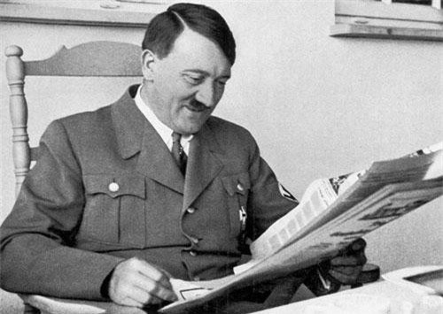 Do vậy, bà Manziarly luôn cố gắng chế biến những món ăn mà Hitler yêu thích như món kê, hạt vi lượng và nấm rơm cắt nhỏ thay thế thịt. Bà cũng chuẩn bị 2 quả táo mỗi ngày cho trùm phát xít.