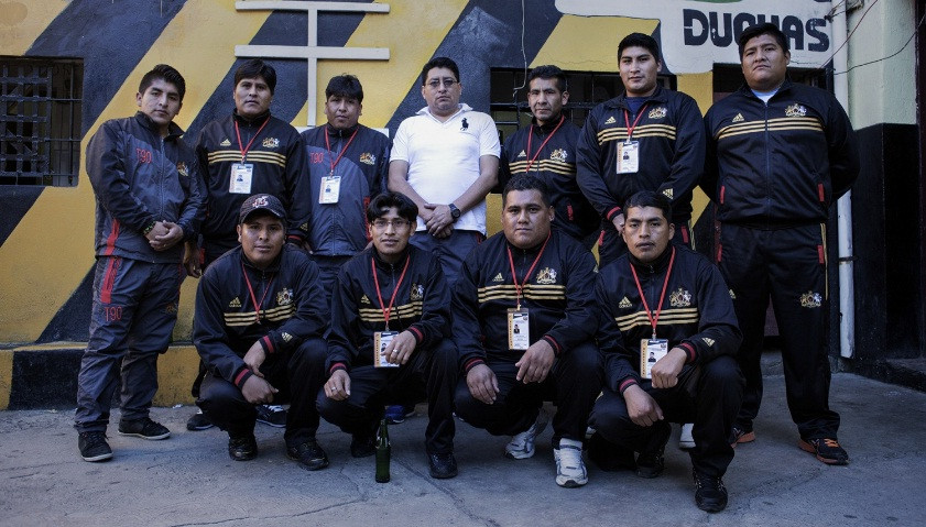 Bất cứ tù nhân nào có ý định trốn khỏi nhà tù đều bị nhân viên an ninh bắn hạ không chút do dự.