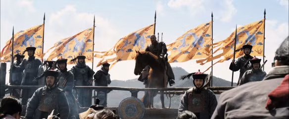 Thay vào đó, Nỗ Nhĩ Cáp Xích tập trung quân lại để tận dụng tối đa ưu thế của quân Bát Kỳ. Thêm nữa, ông cho người tung tin giả nói rằng quân Bát Kỳ có tới 47 vạn quân khiến kẻ địch hoang mang.