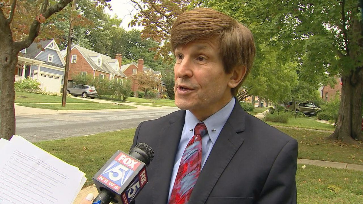 Giáo sư Lichtman giải thích mỗi chìa khóa là một tập hợp câu hỏi đúng hay sai. Nếu đa số các câu hỏi được trả lời là đúng thì Tổng thống đương nhiệm sẽ có cơ hội tái đắc cử. Ngược lại, nếu đa số các câu trả lời là sai thì vị trí Tổng thống Mỹ sẽ thuộc về một gương mặt mới.