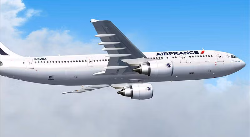 Đến ngày 26/12, nhóm Can thiệp Hiến binh Quốc gia (GIGN) của Pháp thực hiện chiến dịch tiếp cận máy bay, tiêu diệt các phần tử khủng bố để giải cứu con tin.