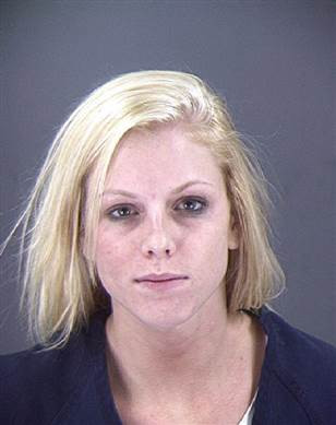 Dư luận gọi cặp đôi Heather Johnston và Ashley Miller là “băng cướp Barbie”. Theo lời khai của 2 "nữ quái", việc cướp ngân hàng là để lấy tiền tiêu xài, thỏa thích mua đồ theo ý muốn.