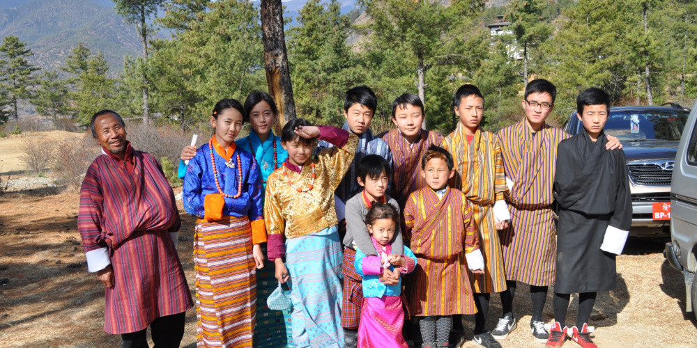 Một trong những điều thú vị và gây nhiều bất ngờ về Bhutan - đất nước hạnh phúc nhất thế giới là người dân theo chế độ đa thê. Chế độ này được pháp luật Bhutan công nhận.