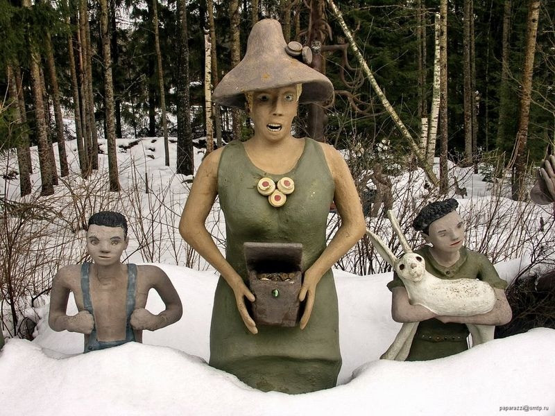 Để khiến số tượng này càng trở nên đáng sợ và bí ẩn hơn, ông Ronkkonen còn bố trí âm thanh kỳ bí phát ra từ bên trong. Khi du khách nghe thấy những tiếng lạ này càng cảm thấy rùng rợn.