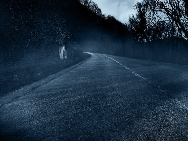 Do vậy, cứ đến dịp Halloween hàng năm, nhiều người đến đường Riverview Drive để "săn ma".