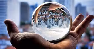 Giống ông Lichtman, người nông dân mù chữ tên Mitar Tarabic, sống trong làng Kremna, Serbia từ năm 1822 -1899 trở thành tâm điểm chú ý của công chúng với nhiều dự đoán chính xác về các sự kiện lớn của thế giới.