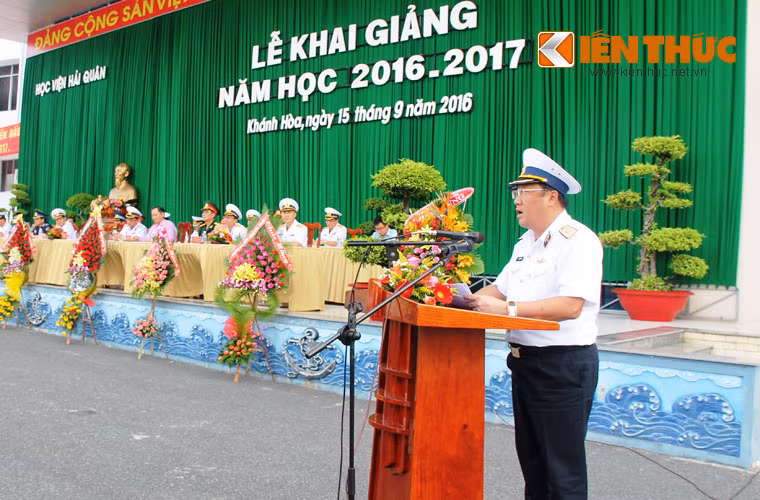 Đến dự và phát biểu tại buổi lễ, Chuẩn Đô đốc Phạm Hoài Nam, Tư lệnh Hải quân Việt Nam và đại diện các cơ quan Quân đội đứng chân tại Khánh Hòa, lãnh đạo UBND tỉnh và các trường đại học, cao đẳng trên địa bàn tỉnh Khánh Hòa tới dự.