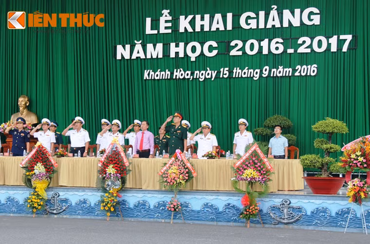 Theo báo cáo kết quả năm học vừa qua, Học viện Hải quân đã có 100% học viên đào tạo đạt yêu cầu, trong đó có gần 60% đạt khá giỏi.