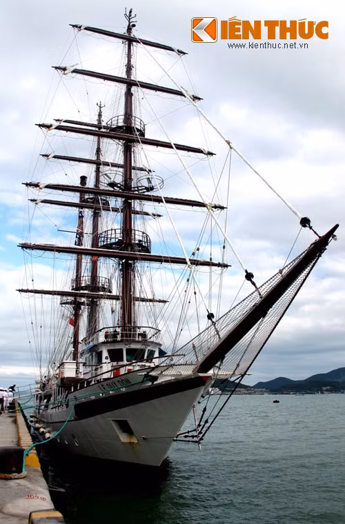 Bước vào năm học mới, Chuẩn Đô đốc Ngô Quang Tiến, giám đốc Học viện Hải quân đã kêu gọi toàn thể học viện nêu cao tinh thần trách nhiệm hơn nữa, phấn đấu đào tạo nhằm giúp học viên đạt kết quả cao hơn trước.