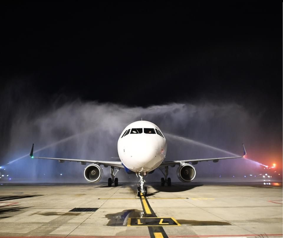 Tàu bay trang bị hệ thống giải trí không dây và internet qua sóng vệ tinh nhằm mang lại những trải nghiệm khác biệt trong suốt hành trình.